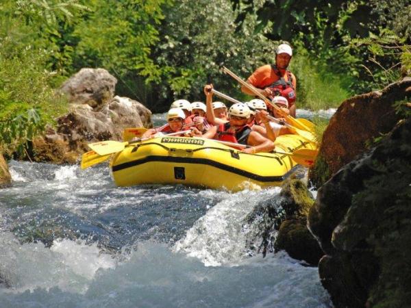 Rafting in the Cetina canyon